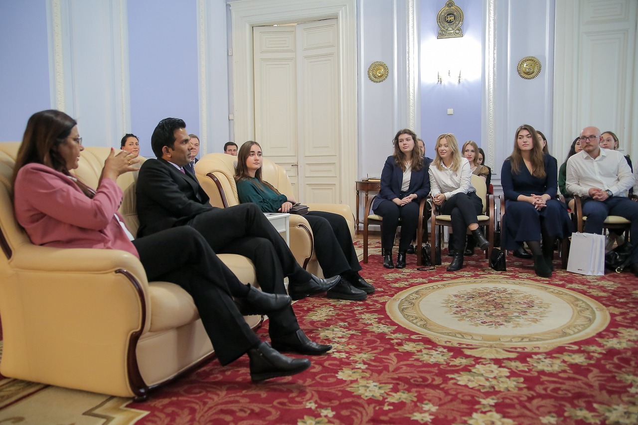 Студенты Университета Правительства Москвы посетили Посольство Шри-Ланки